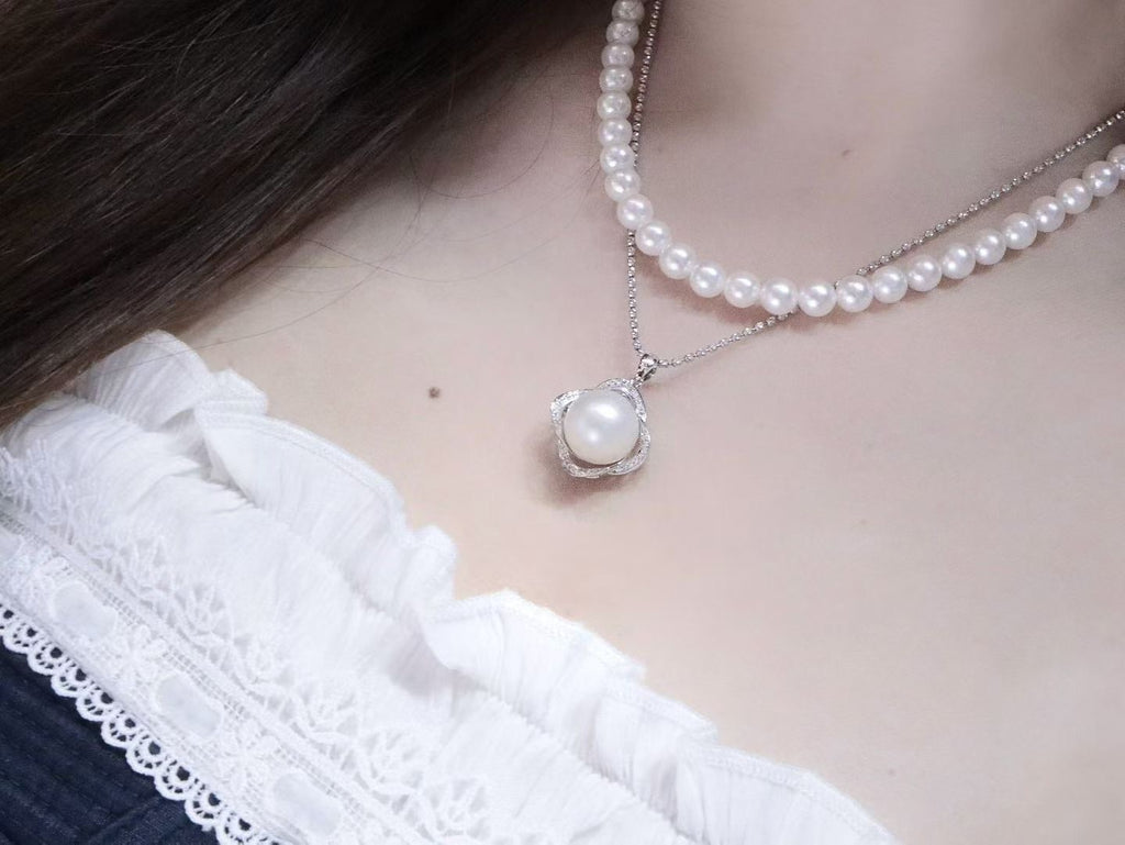 Australian South Sea Pearl Four-Leaf Clover Pendant Necklace in 18K White Gold with Diamonds
