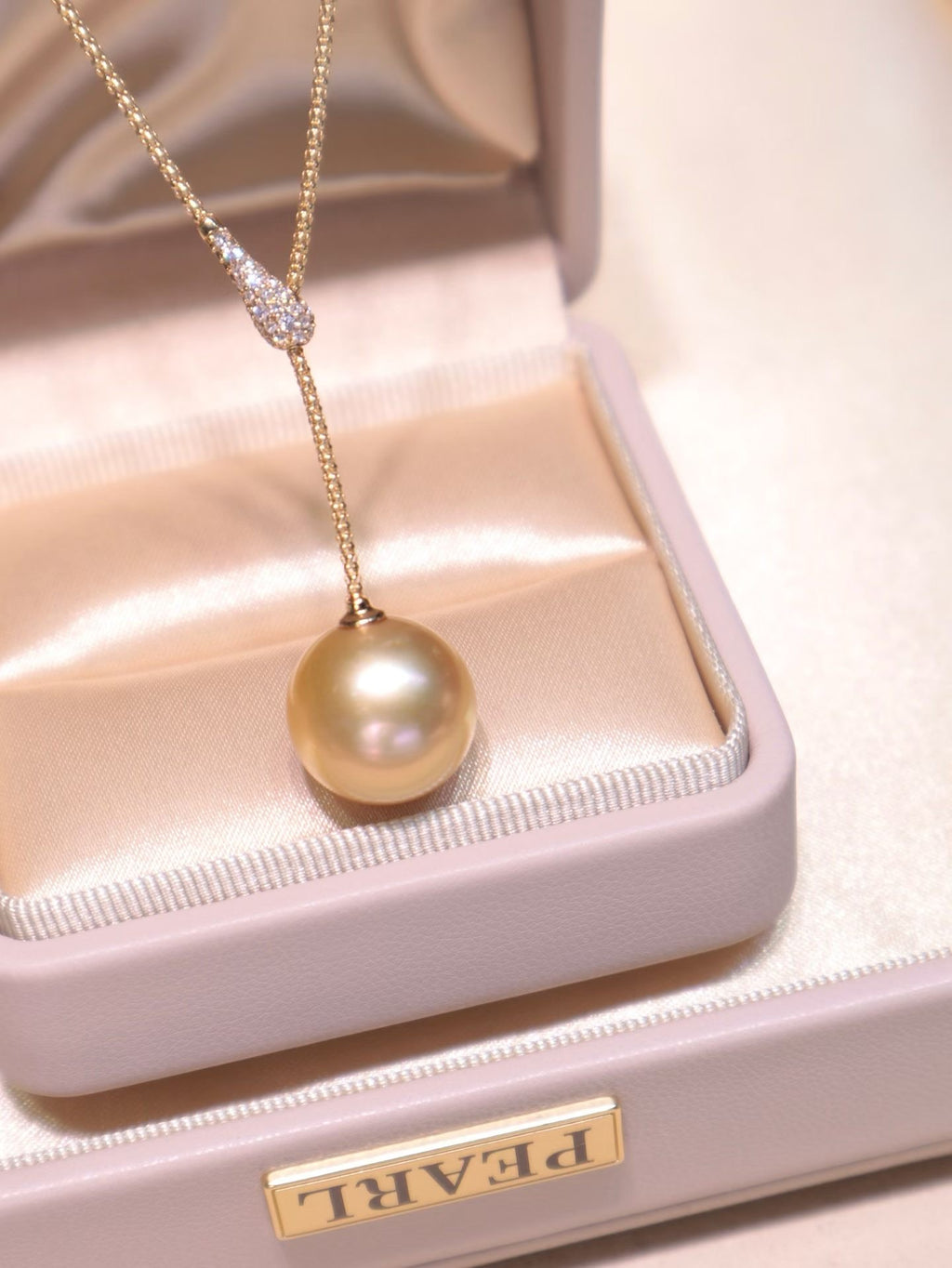 14.1mm Natural South Sea Golden Pearl Pendant Necklace in 18K Gold with Diamond Accents