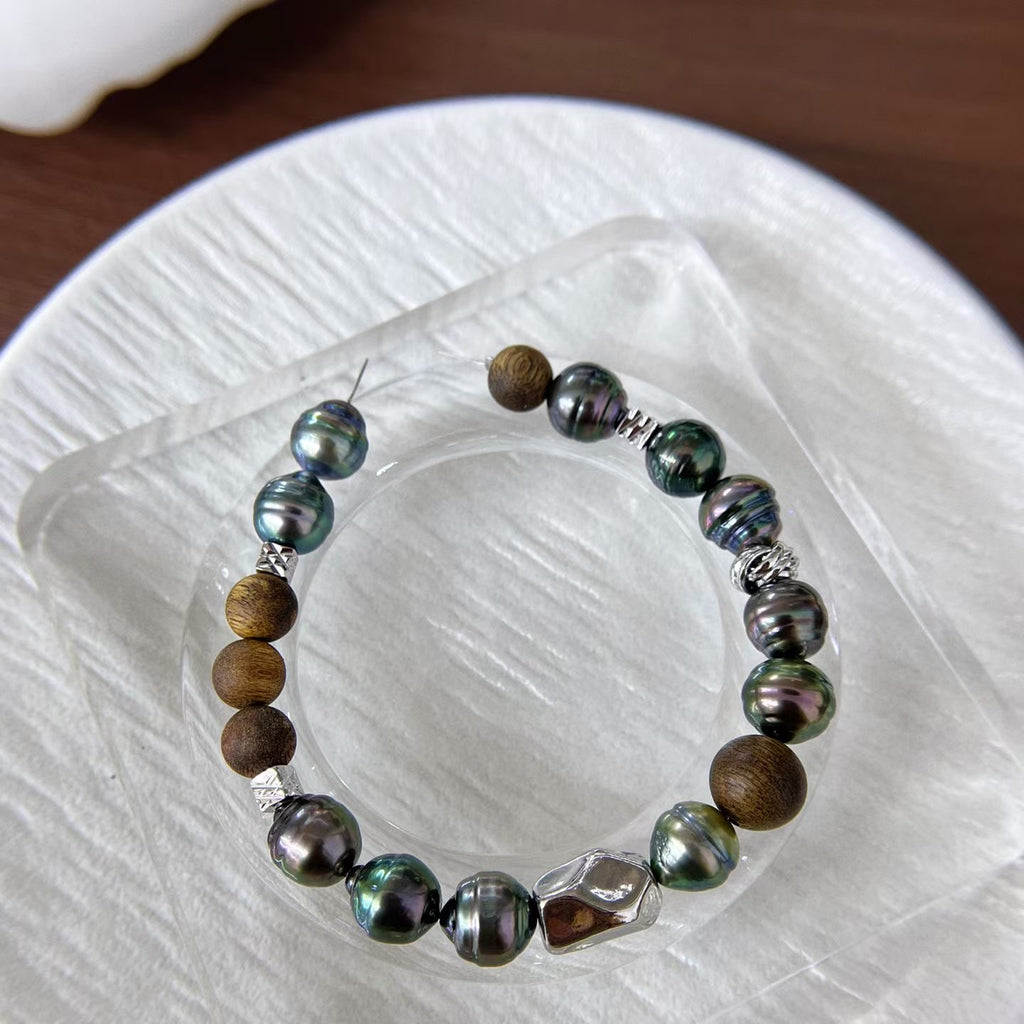 Tahitian Baroque Pearl and Agarwood Bracelet