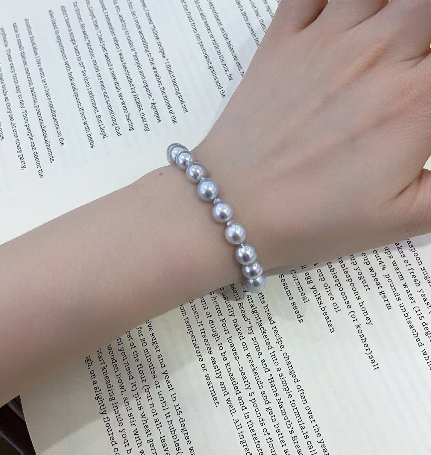 Madama Pearl Bracelet