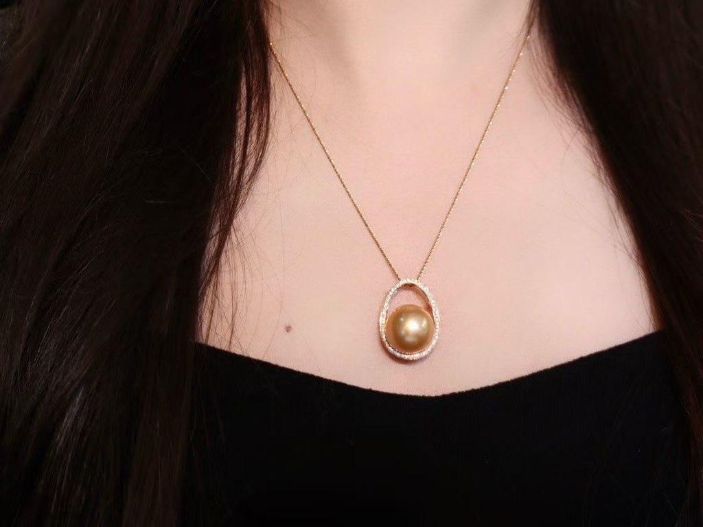 18K Gold Diamond Natural 14mm South Sea Golden Pearl Pendant Necklace