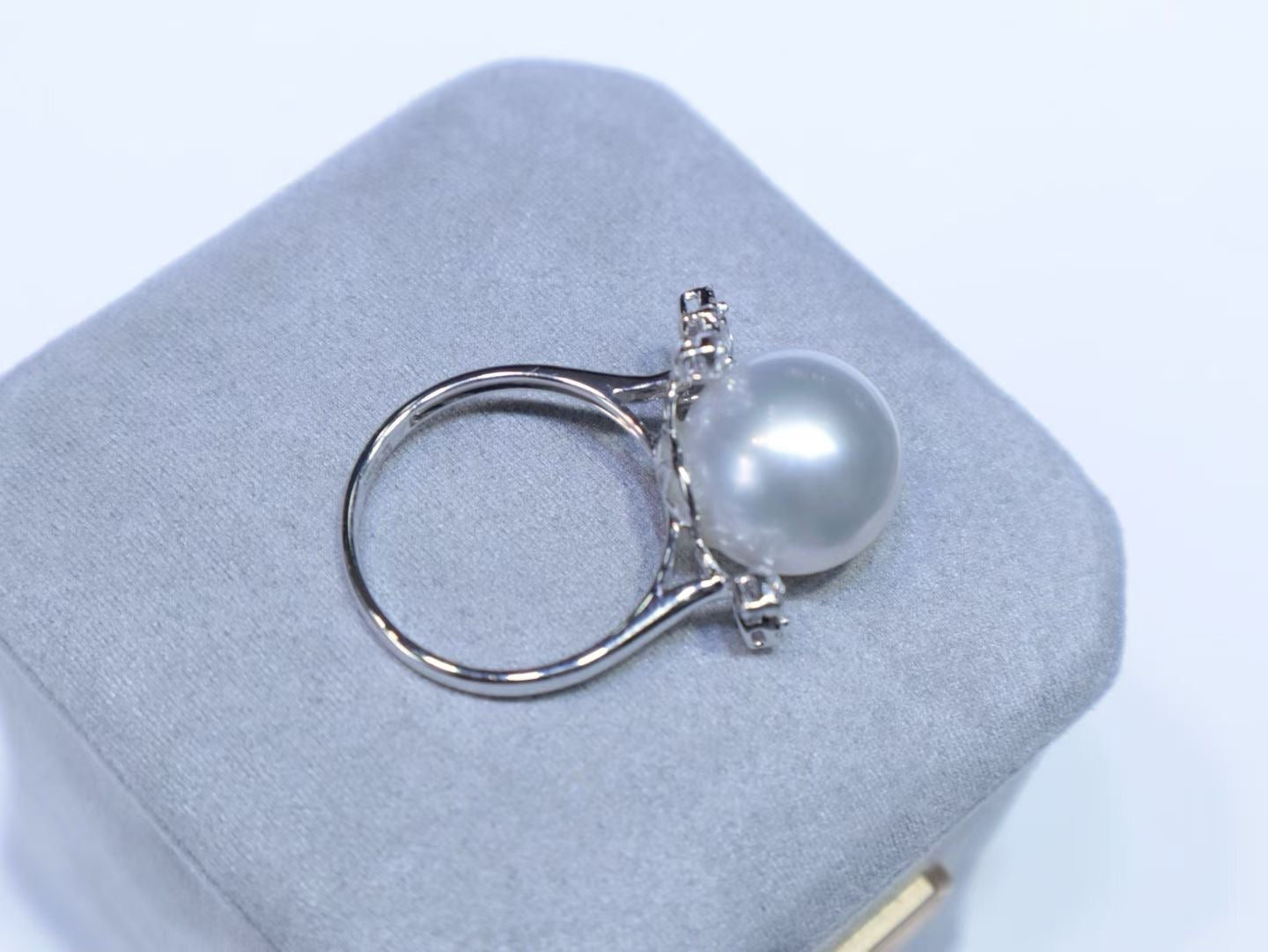 18K White Gold Diamond-Set 12.7mm Australian South Sea Pearl Ring