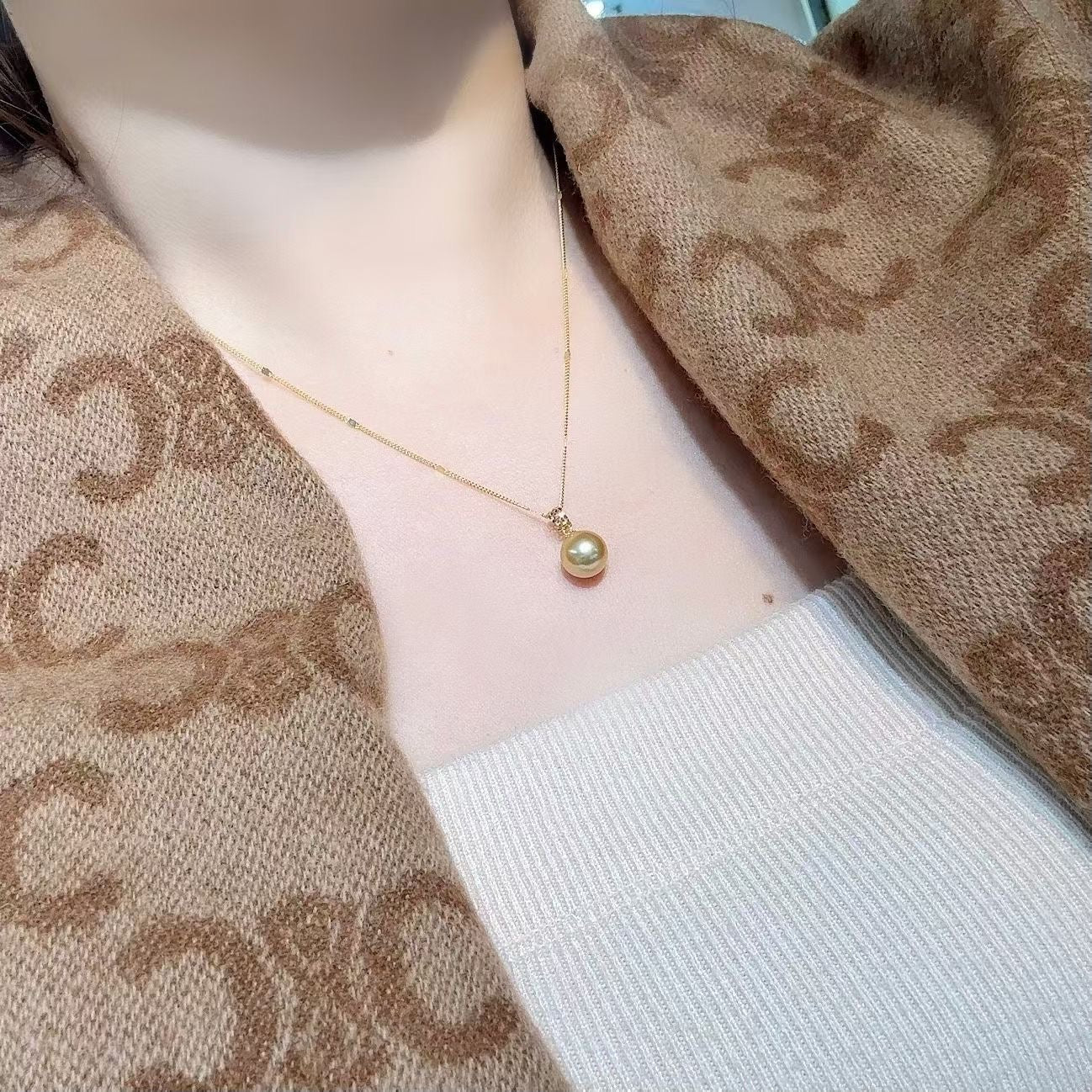 8–9mm Natural South Sea Golden Pearl Pendant Necklace