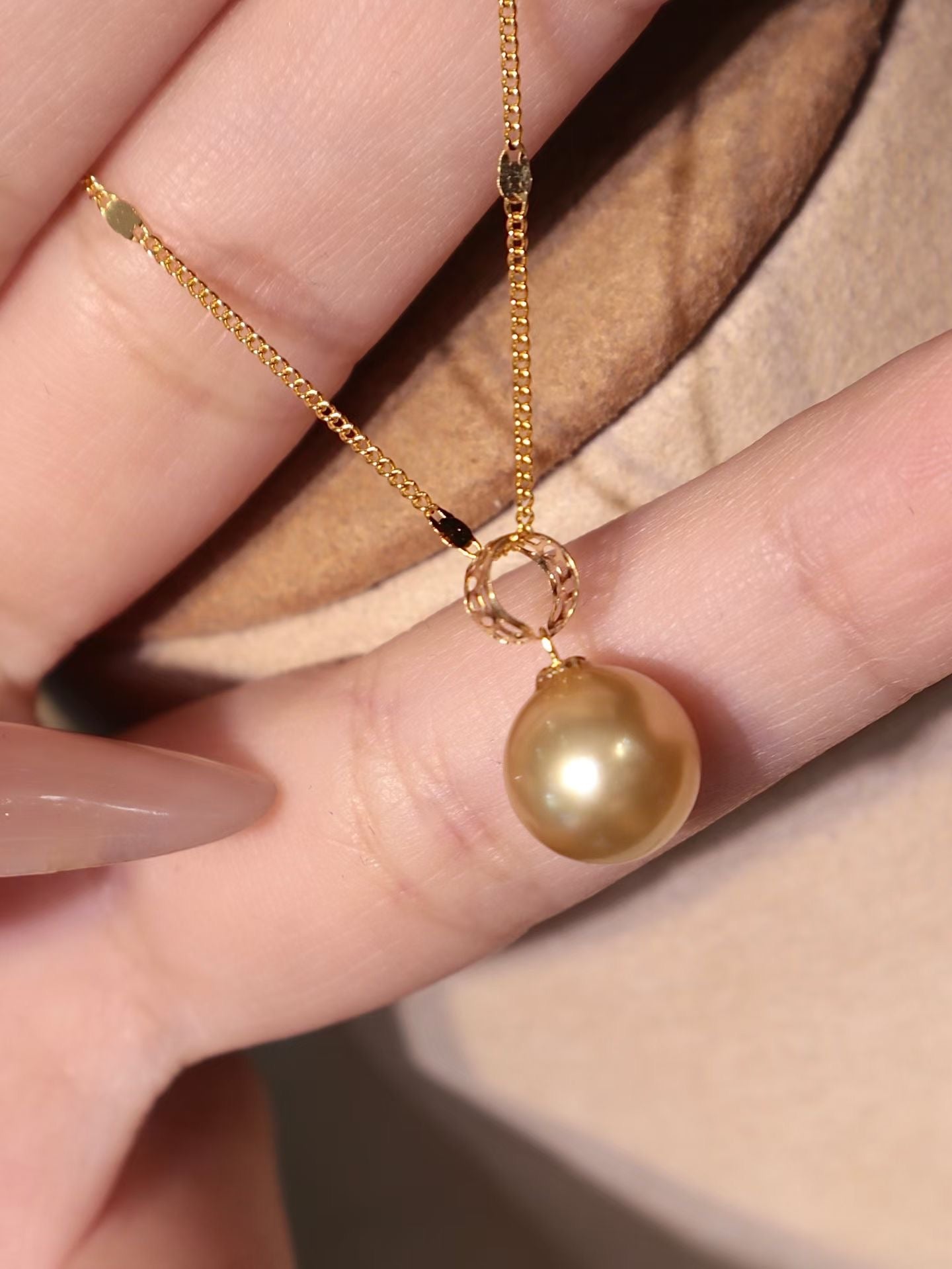 8–9mm Natural South Sea Golden Pearl Pendant Necklace