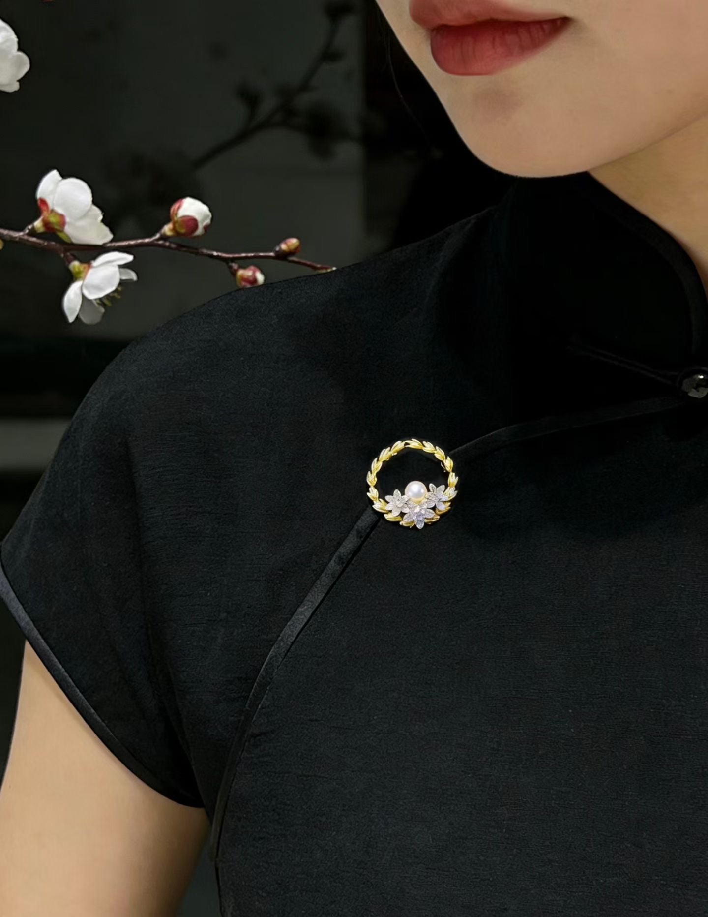 Natural Freshwater Pearl Floral Wreath Brooch with Crystal Accents