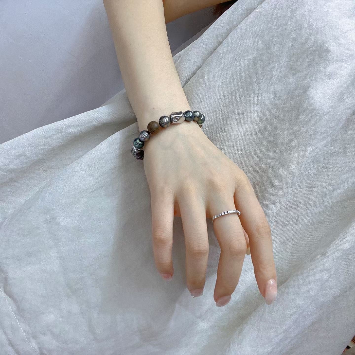 Tahitian Baroque Pearl and Agarwood Bracelet