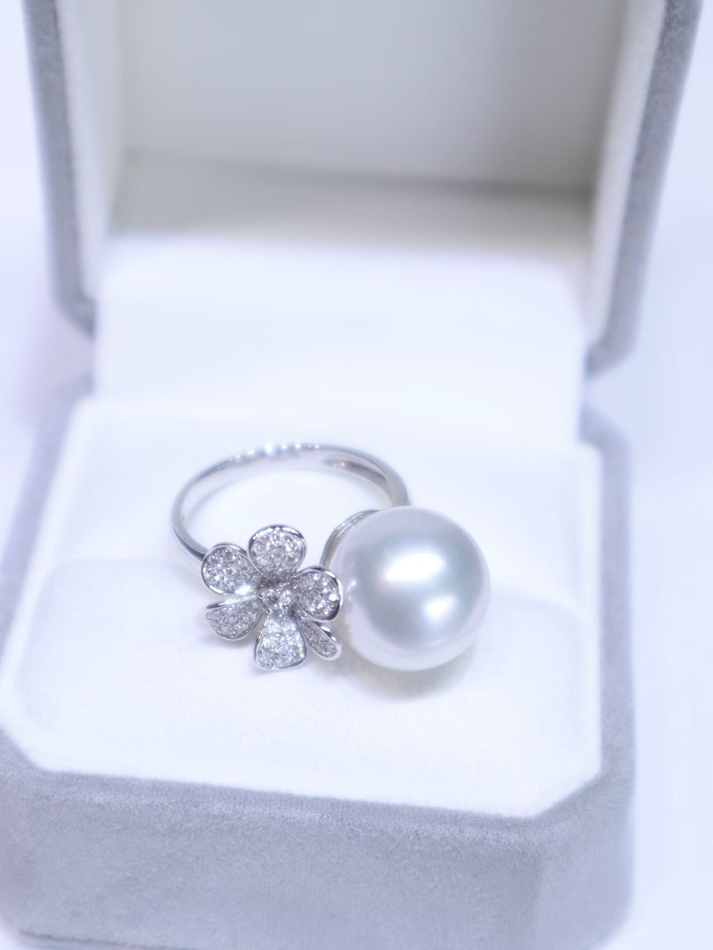 18K White Gold Diamond Australian South Sea Pearl Flower Ring