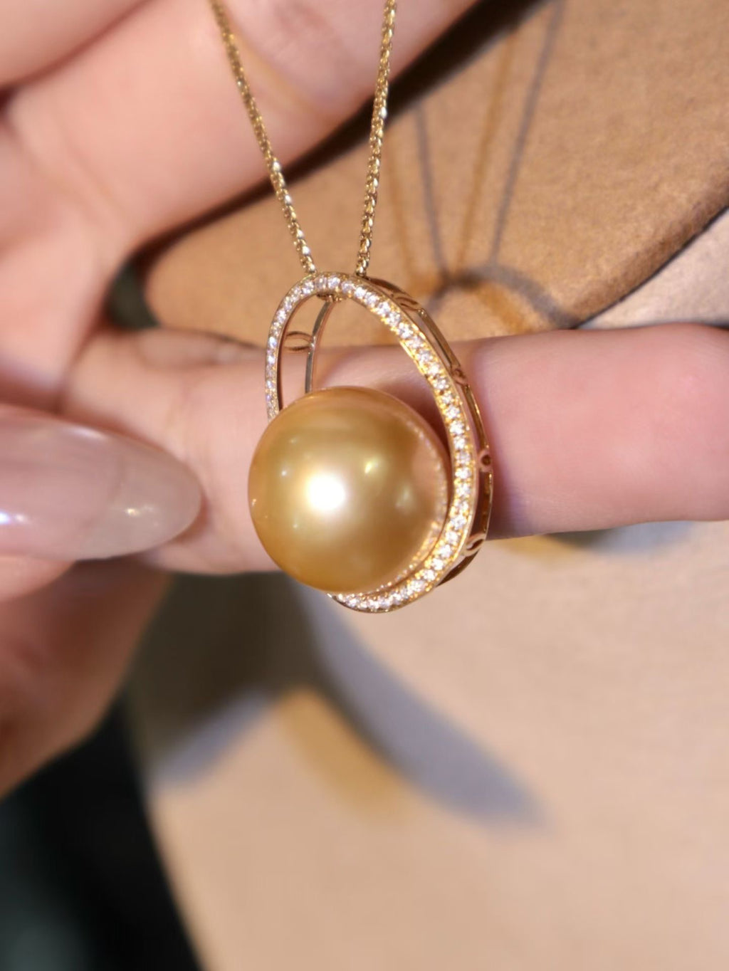 18K Gold Diamond Natural 14mm South Sea Golden Pearl Pendant Necklace