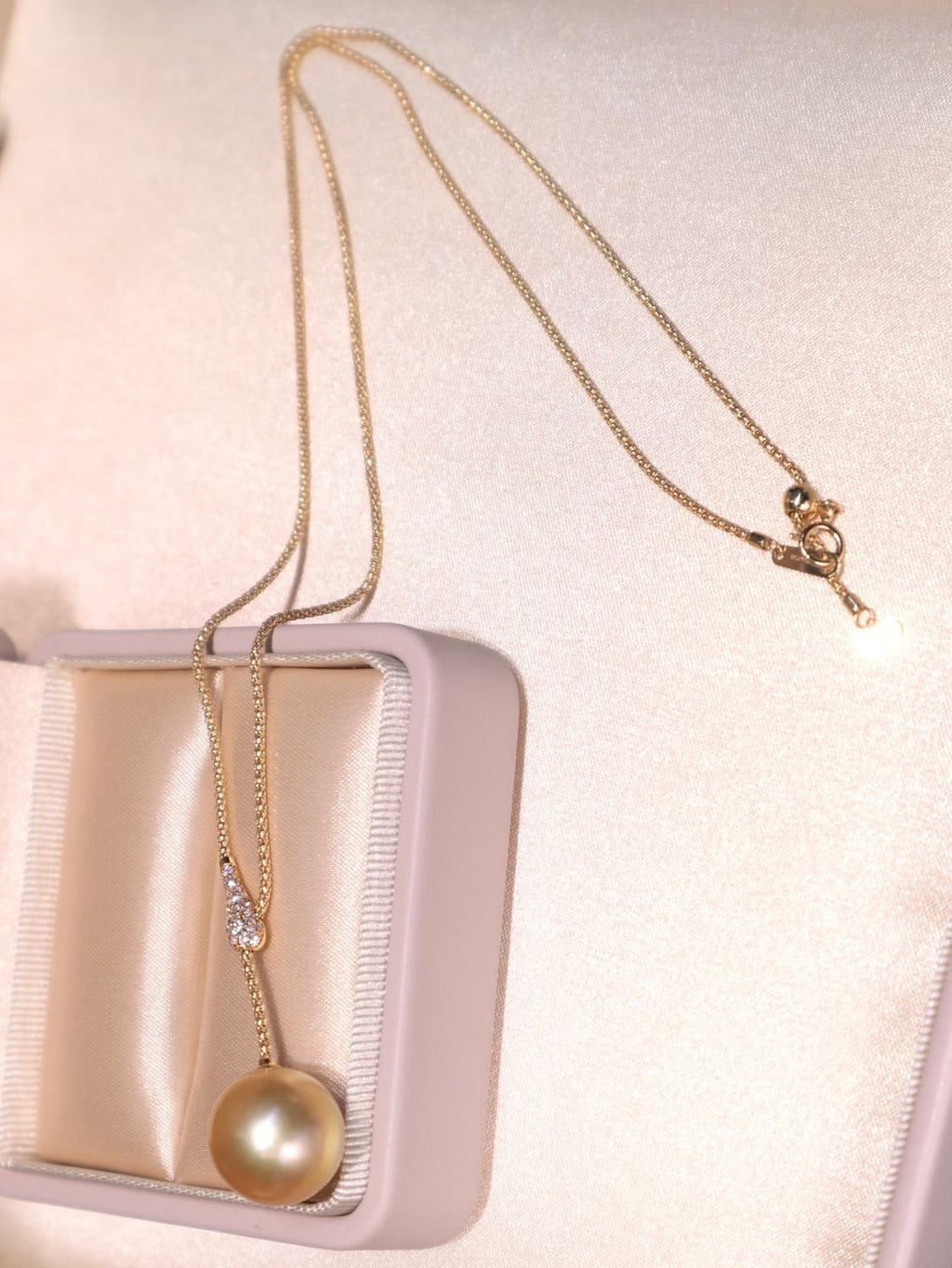 14.1mm Natural South Sea Golden Pearl Pendant Necklace in 18K Gold with Diamond Accents