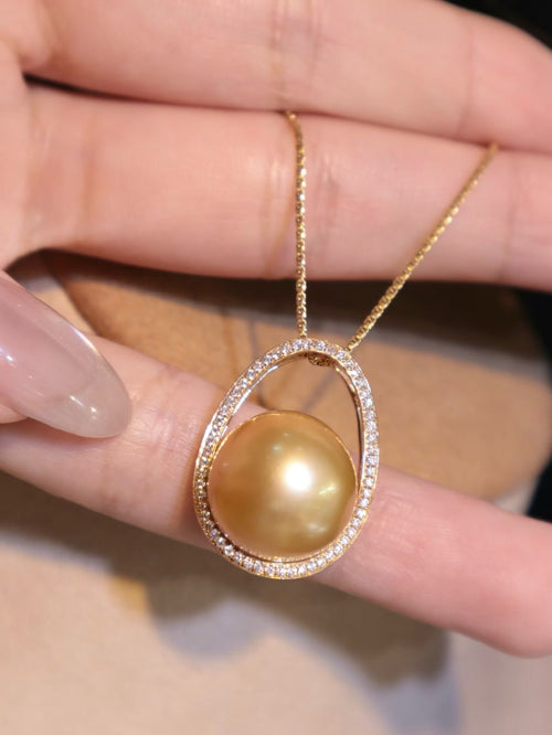 18K Gold Diamond Natural 14mm South Sea Golden Pearl Pendant Necklace