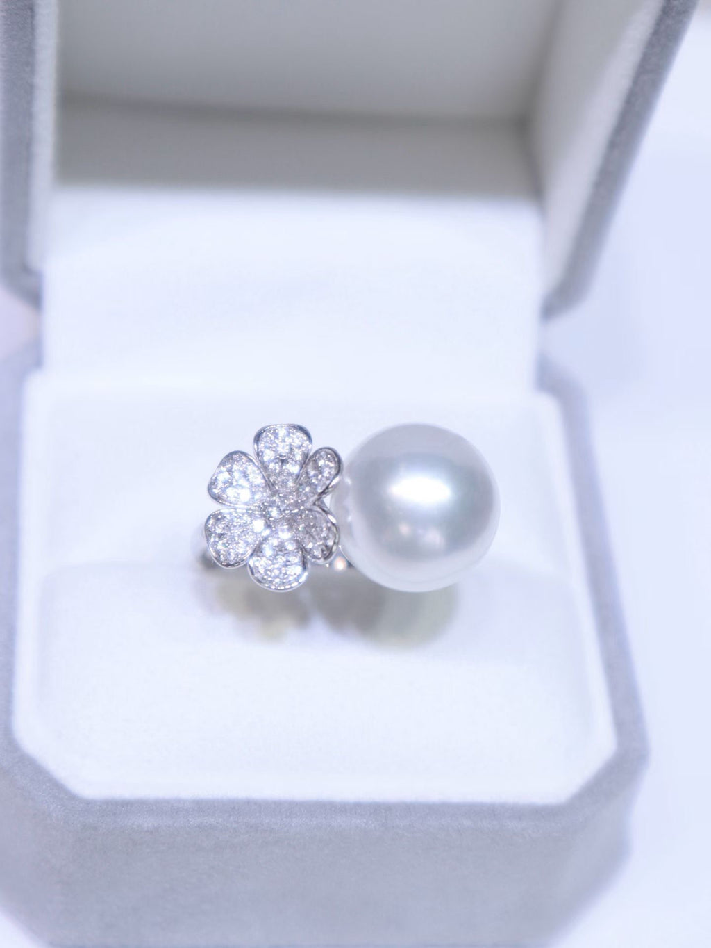 18K White Gold Diamond Australian South Sea Pearl Flower Ring